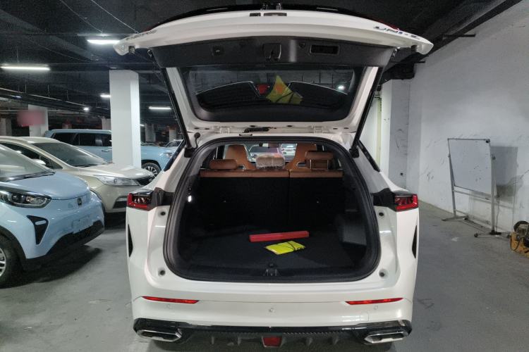 Used Changan UNI-Z New Energy 2024 Blue Whale Smart Electric iDD 125km Leading Model
