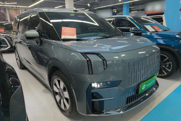 Used Zeekr 009 2024 7-Seater Walk-Through Version Four-Wheel Drive 108 kWh