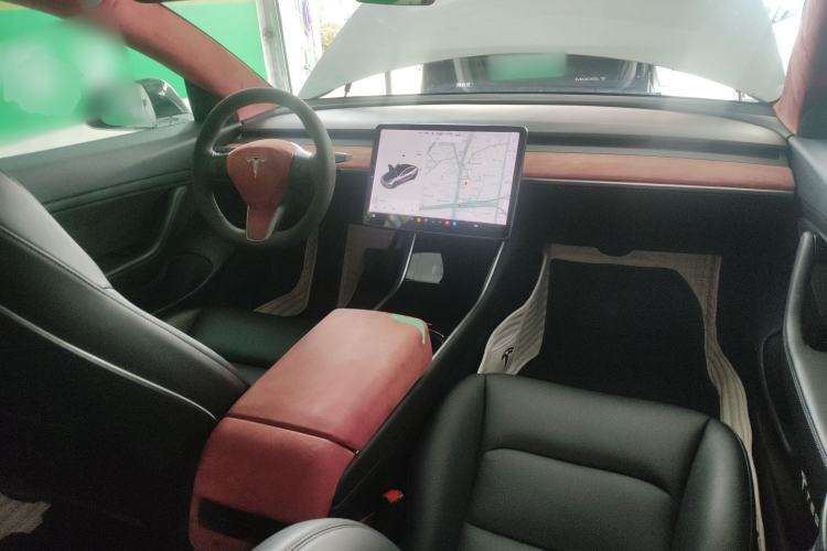 Used Tesla Model 3 2020 Revised Version Standard Range Rear-Wheel Drive – Upgraded Edition Center Console