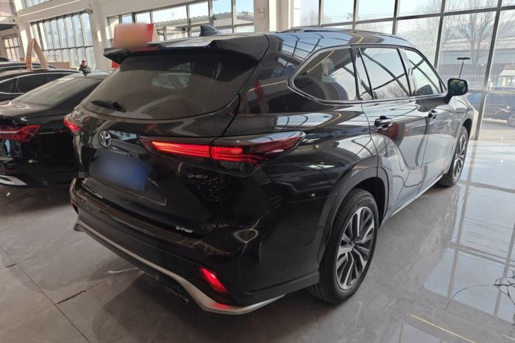 Used Toyota Crown Kluger 2026 Model 2.5L HEV All-Wheel-Drive Prestige Edition Exterior 5