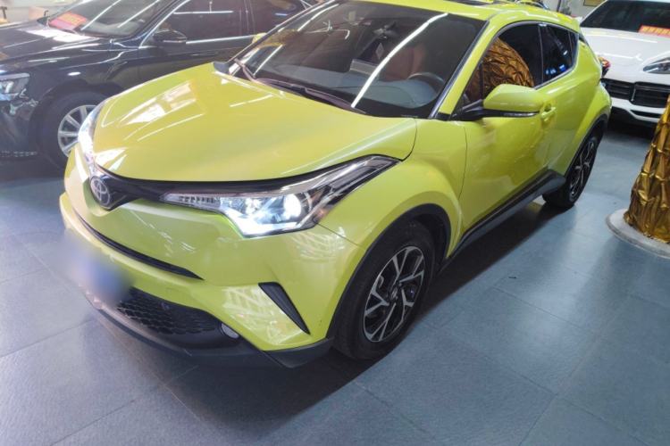 Used Toyota C-HR 2018 2.0L Leading with Sunroof China V Standard
