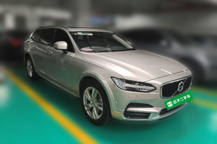 Used Volvo V90 2017 Cross Country T5 AWD Smart Range Edition