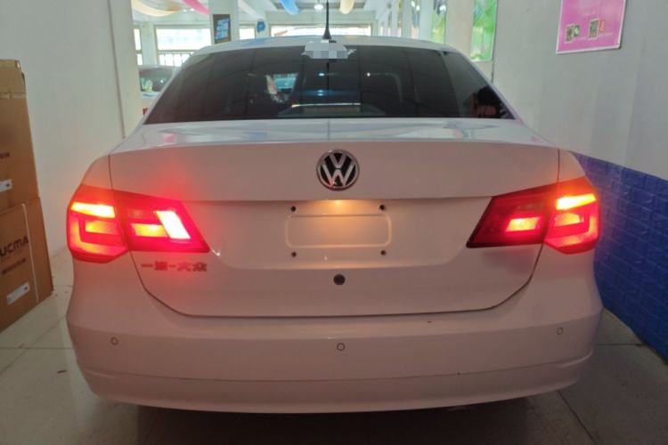 Used Volkswagen Jetta 2015 Value Edition 1.6L Automatic Comfort Version
