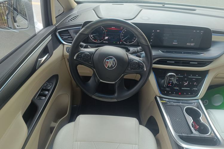 Used Buick GL8 2022 ES Landtrek 653T Luxury Edition