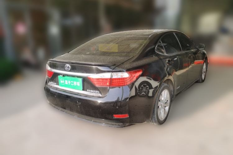 Used Lexus ES 2013 300h Elite Edition