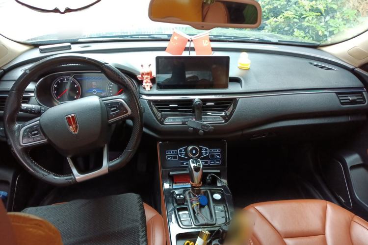 Used Hongqi H5 2019 30TD Smart Connect Dynamic Edition Center Console