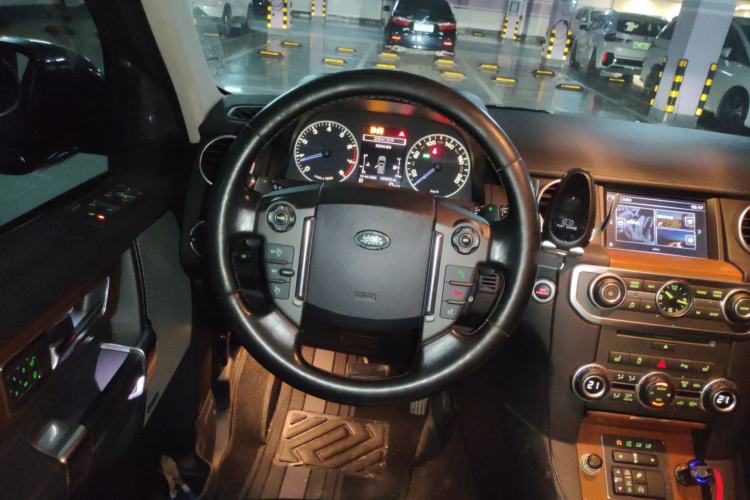 Used Land Rover Discovery 2016 3.0 SC Obsidian Black Heritage Edition HSE