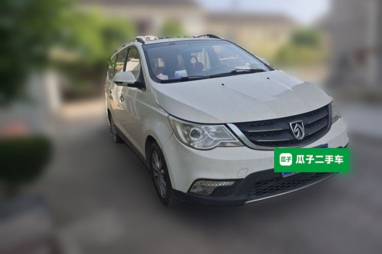 Used Baojun 730 2014 1.5L Manual Luxury Navigation ESP Version 7 Seats