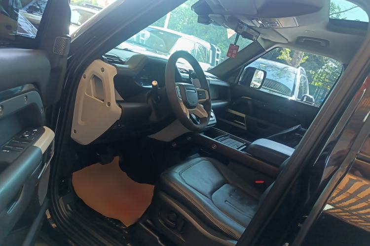 Used Land Rover Defender 2020 110 P400 HSE
