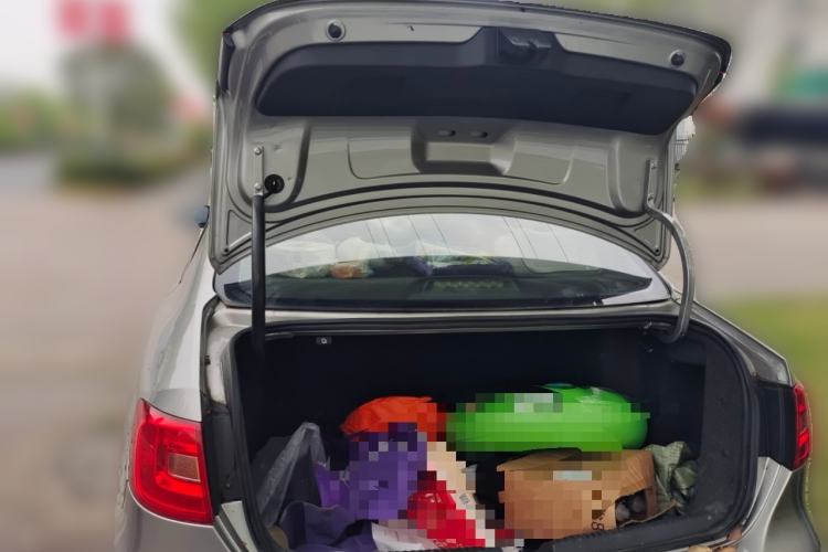 Used Volkswagen Sagitar 2012 1.6L Manual Fashion Edition Trunk