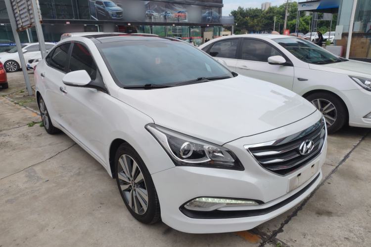 Used Hyundai Mistra 2014 1.8L Automatic Deluxe DLX Model Front Right 45 Deg