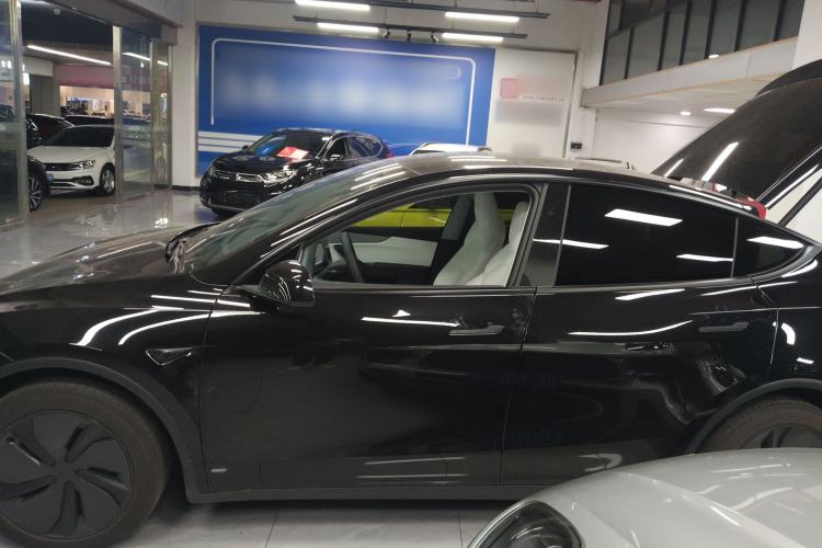 Used Tesla Model Y 2025 Rear-Wheel Drive First Edition