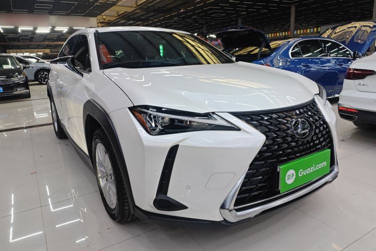 Used Lexus UX 2022 260h Explore-Edition
