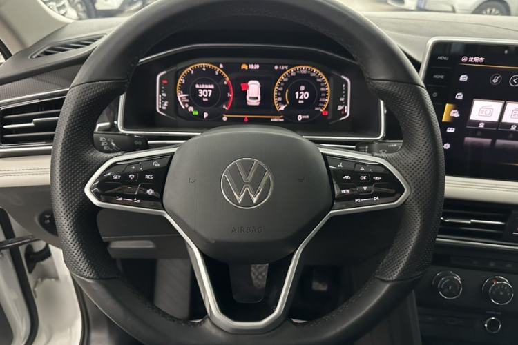 Used Volkswagen Tiguan L 2023 280TSI Automatic Two-Wheel Drive Trendy Innovation Limited Edition
