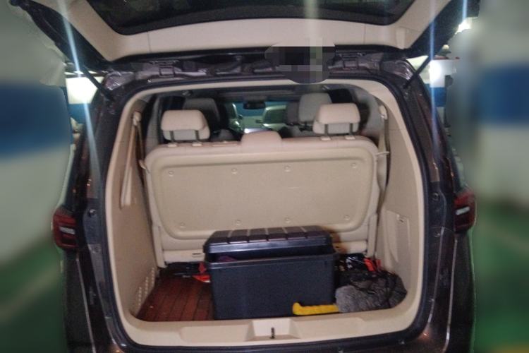 Used Buick GL8 2023 Facelifted Land Cruiser Executive Luxury Version