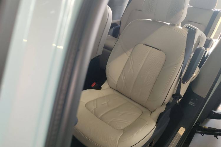 Used Zeekr MIX 2025 Long-Range Intelligent Driving Edition
