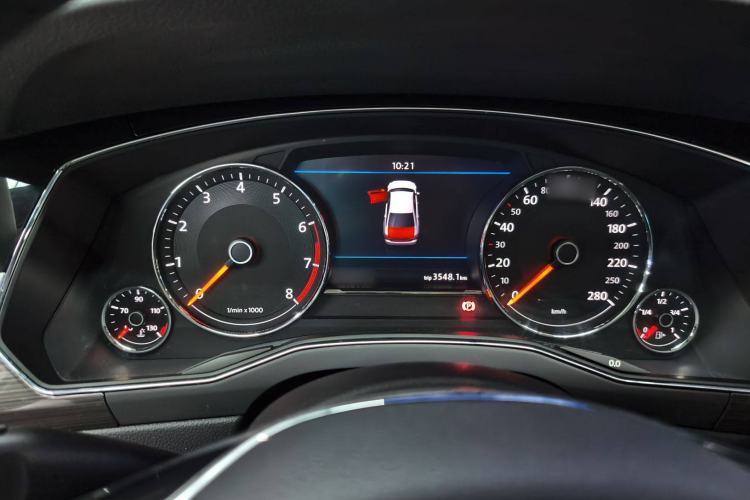 Used Volkswagen Phideon 2018 Revised Version 380TSI Two-Wheel Drive Business Edition
