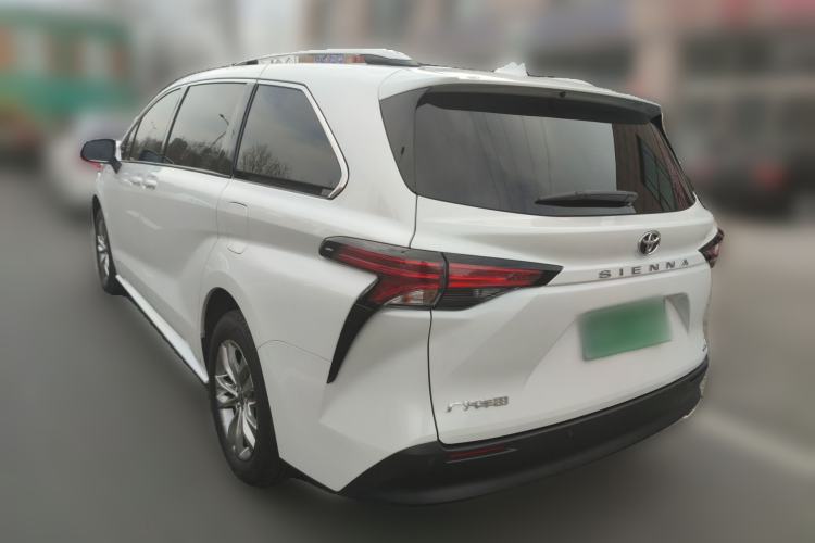 Used Toyota SIENNA 2024 2.5L Hybrid Comfort Edition
