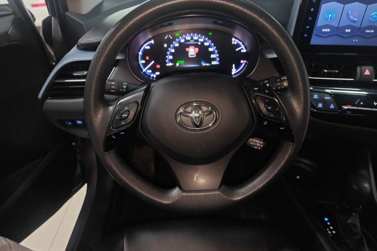 Used Toyota IZOA 2021 Dual-Motor 2.0L Yi Xing Edition