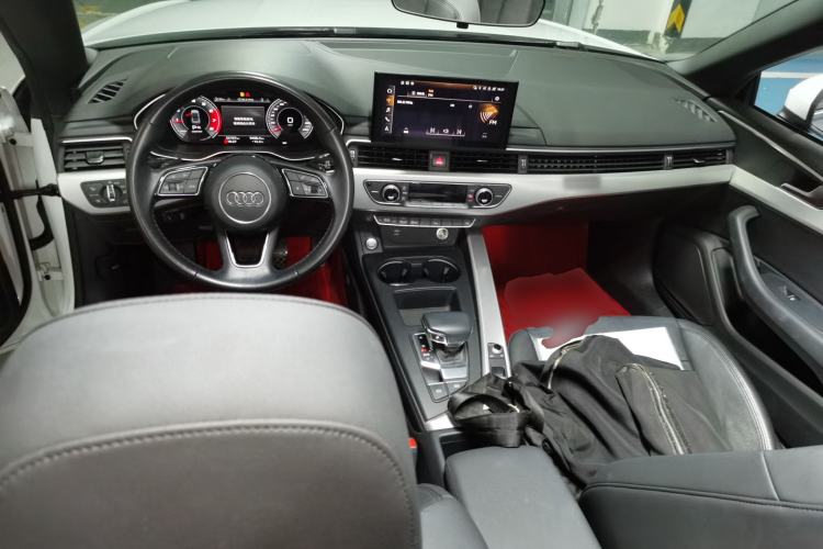 Used Audi A5 2021 Cabriolet 40 TFSI Fashionable and Dynamic Model Center Console