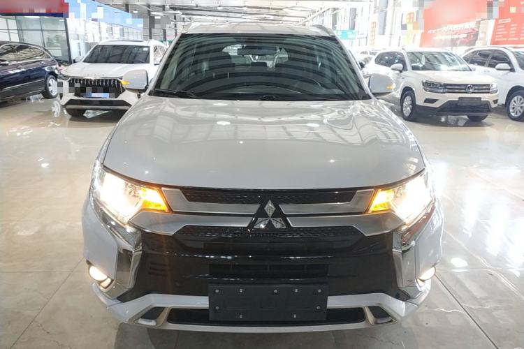 Used Mitsubishi Outlander 2021 Revised Version 2.0L Two-Wheel Drive Enjoyment Edition 5 Seats

