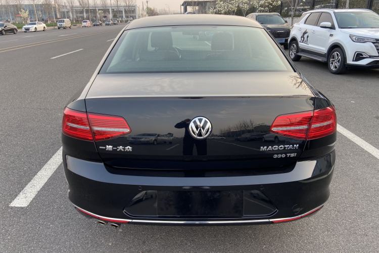 Used Volkswagen Magotan 2017 330TSI DSG Leading Model
