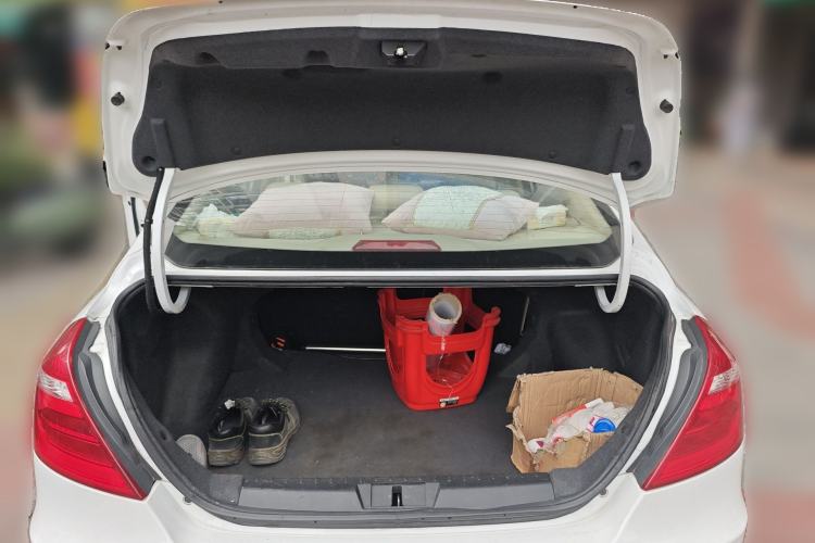 Used Geely Auto Emgrand 2017 Sedan Million Edition 1.5L CVT Luxury Model Trunk