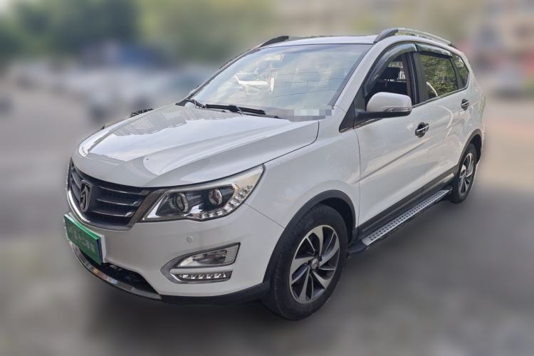 Used Baojun 560 2015 1.8L manual luxury version