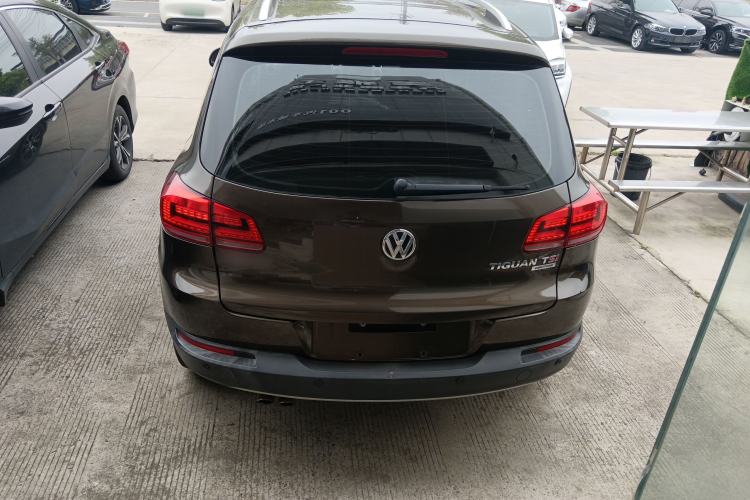 Used Volkswagen Tiguan 2015 1.8TSI Automatic All-Wheel-Drive Luxury Model
