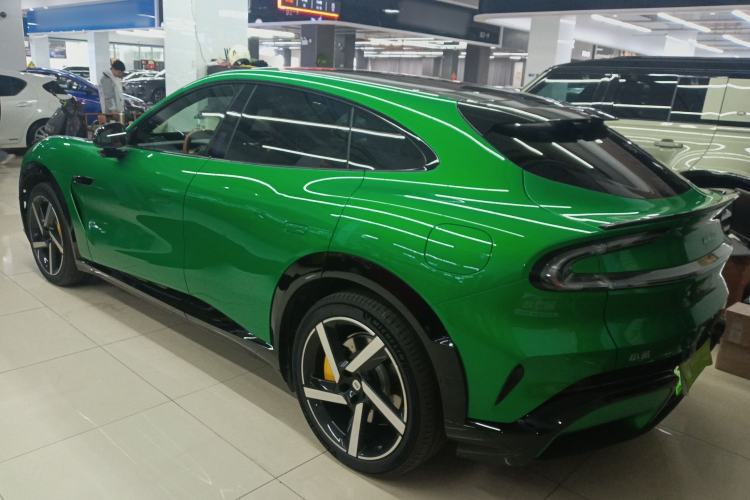 Used Xiaomi Auto YU7 2025 Ultra-Long Range High-Performance All-Wheel-Drive Max Edition
