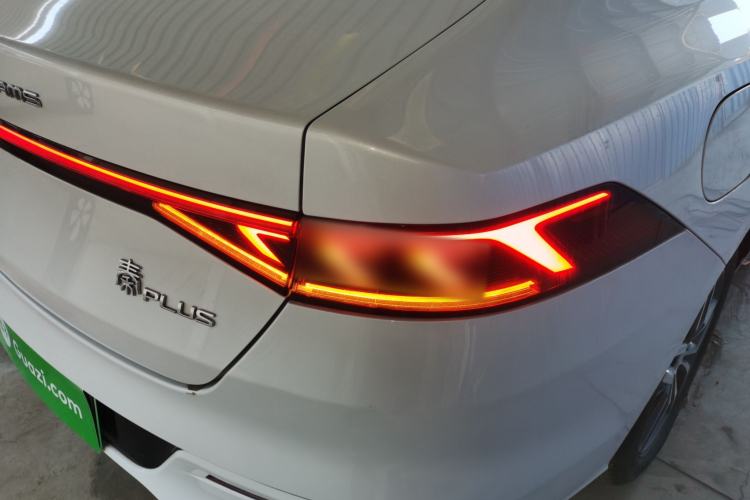 Used BYD Qin PLUS 2023 Champion Edition DM-i 120KM Leading Model
