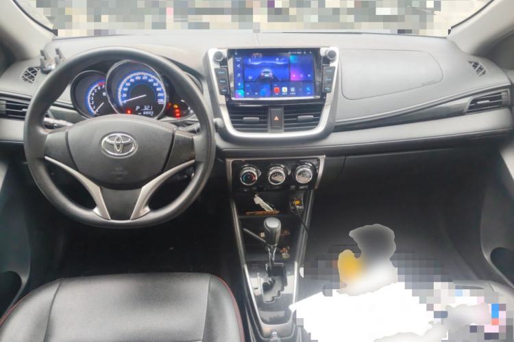 Used Toyota YARiS L Zhi Xuan 2016 Revised Version 1.5G CVT with Dynamic Sunroof Center Console
