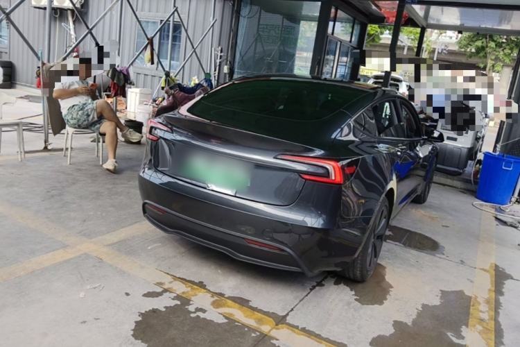 Used Tesla Model 3 2025 Rear-Wheel-Drive Version
