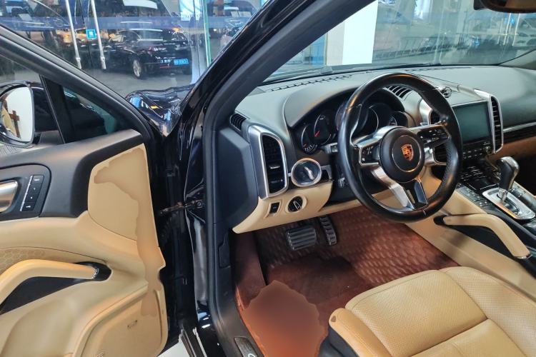 Used Porsche Cayenne 2016 Cayenne S 3.6T Interior 3