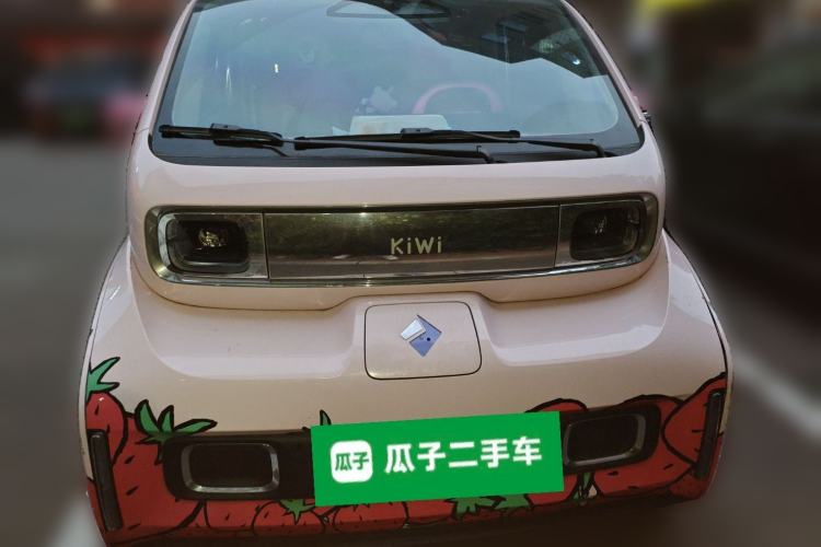 Used Baojun KiWi EV 2023 Edition Strawberry Bear Limited Edition Lithium Iron Phosphate