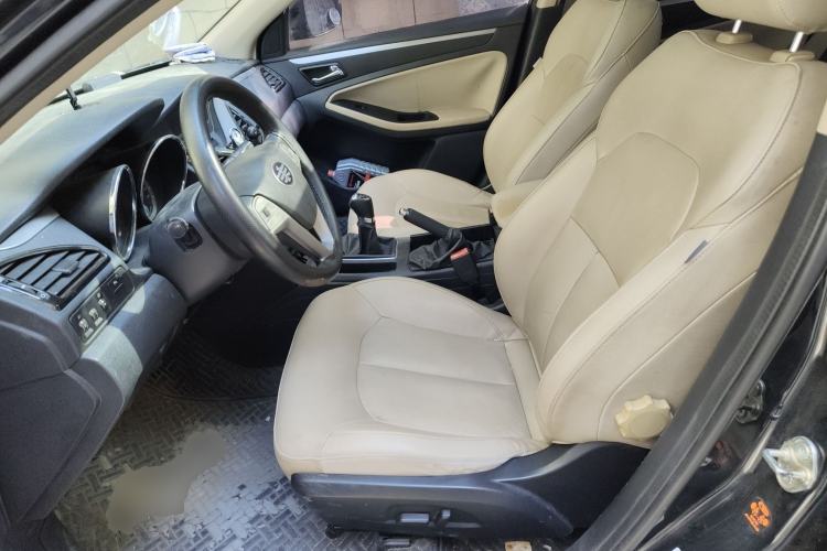 Used Bestune B70 2014 2.0L manual luxury version