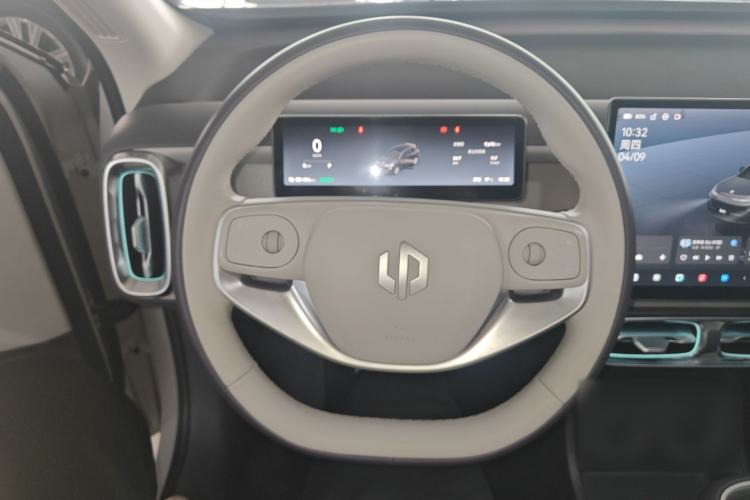 Used Leapmotor B10 2025 510 Joyful Edition Steering Wheel