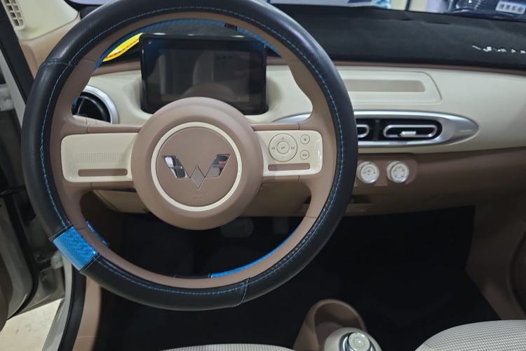 Used Wuling Hongguang MINIEV 2025 Four-Door Version Advanced Edition
