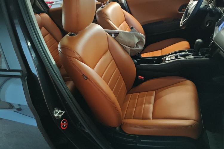 Used Honda Vezel 2022 1.5L CVT Phantom Night Pioneer Edition
