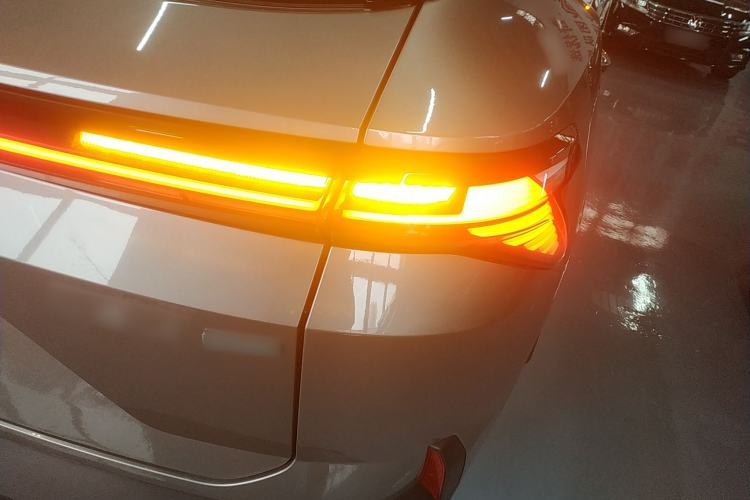 Used JETOUR Shanhai L6 2024 1.5TD DHT ULTRA
