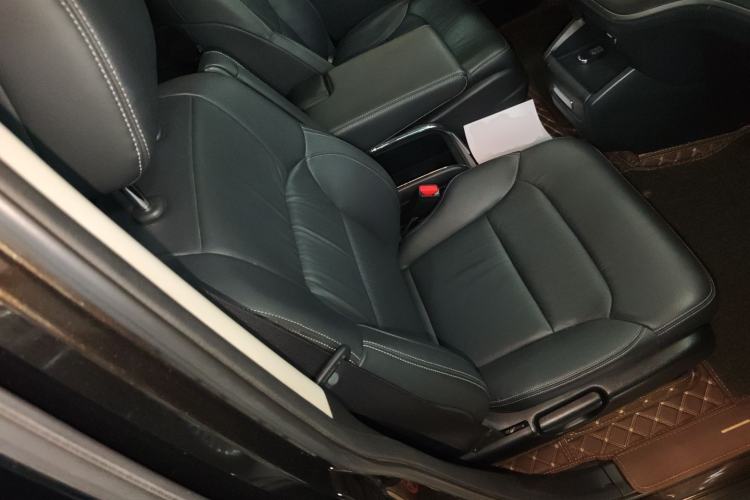 Used Honda Elysion 2016 2.4L Luxury Edition Right Front Seat