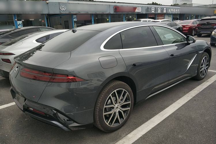 Used Denza Z9 2024 1100 km Four-Wheel Drive Max Version