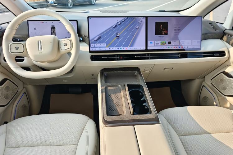 Used Wey Gaoshan 2025 Four-Wheel Drive Alpine 8