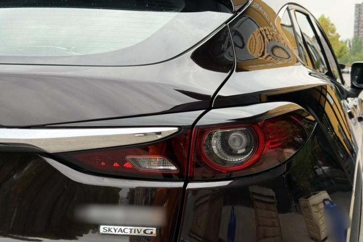 Used Mazda CX-4 2020 2.0L Automatic Two-Wheel Drive Blue Sky Leading Edition Exterior 9