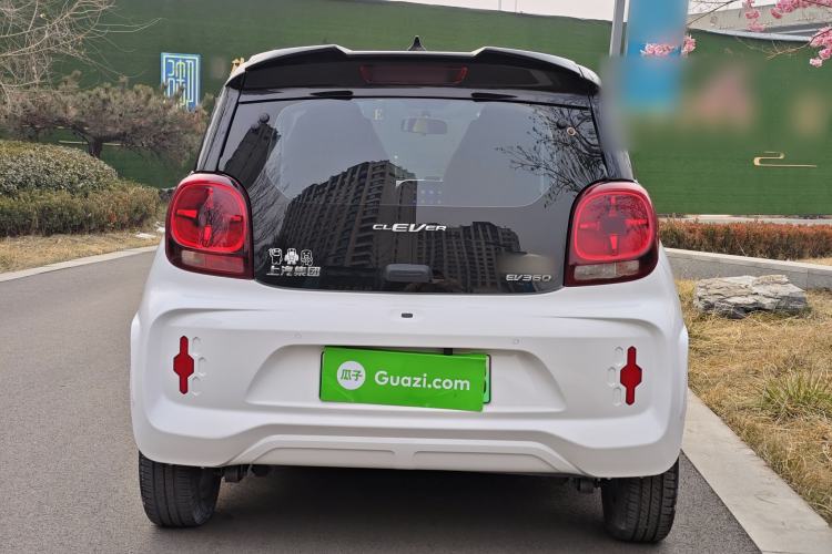 Used Roewe Clever 2021 302 km New Four-Seater Super-Efficient Version