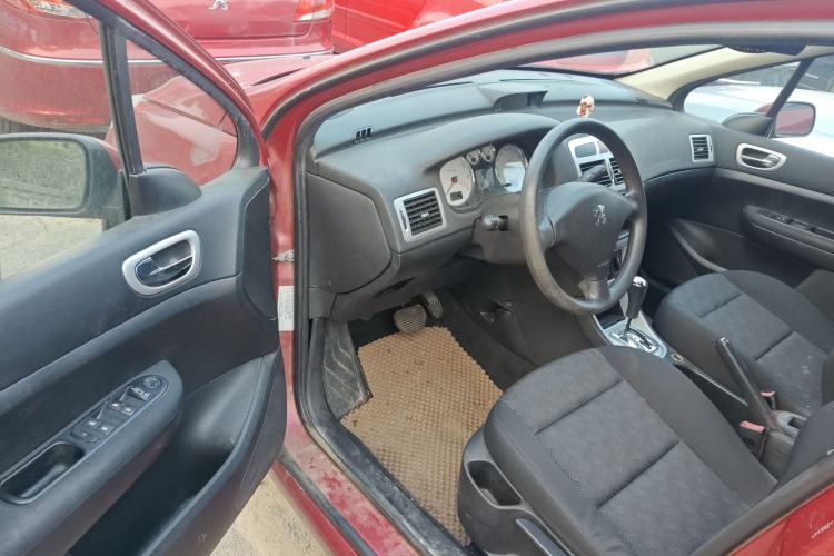 Used Peugeot 307 2010 Sedan 1.6L Automatic Comfort Edition