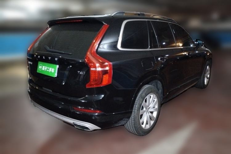 Used Volvo XC90 
