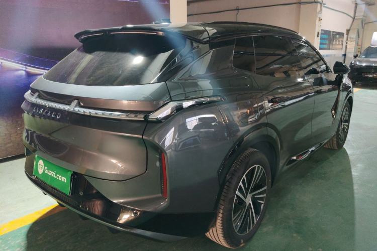 Used Lynk & Co 08 EM-P 2025 120km Long-Range Halo Rear Right 45 Deg