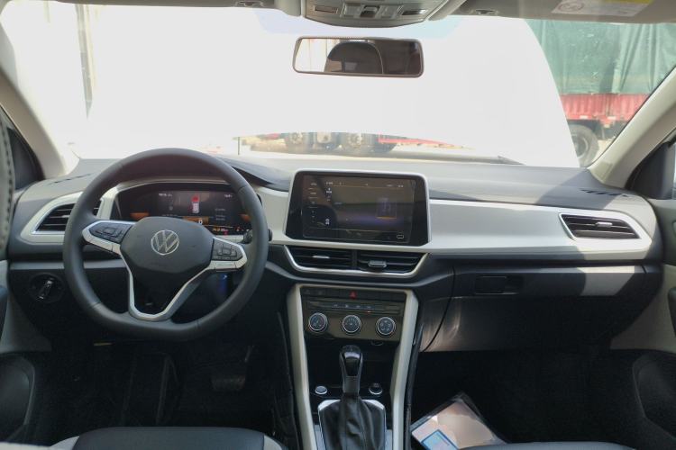 Used Volkswagen T-ROC 2024 280TSI DSG Two-Wheel-Drive Time Edition Center Console