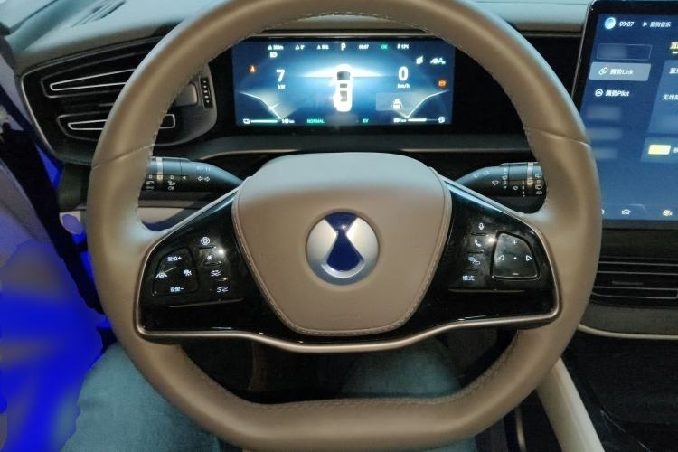 Used Denza D9 2022 DM-i 970 Four-Wheel Drive Prestige Model